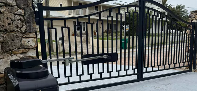 Swing Gate Opener with Keypad Draper